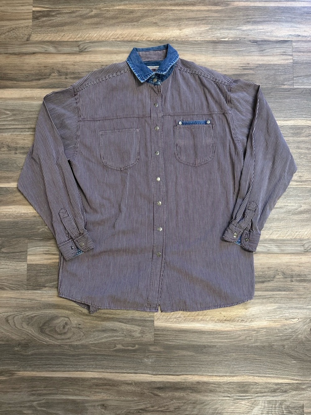 Vintage 90’s County Seat Button Down Shirt